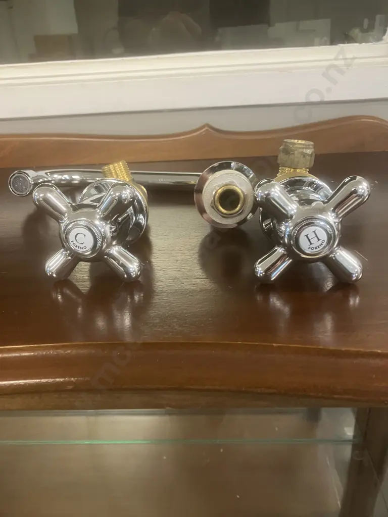 Foreno Taps & Spout Image 1++