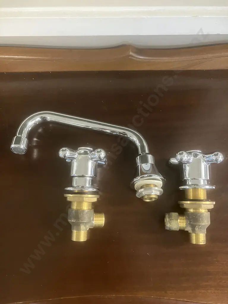 Foreno Taps & Spout Image 1++