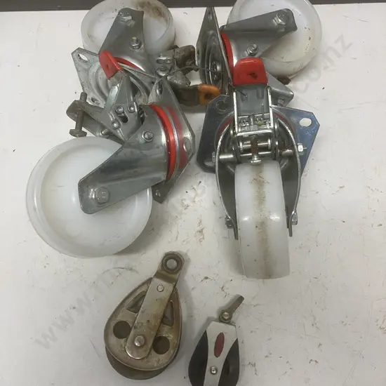 Box Lot - 4 x Castors & Pulleys
