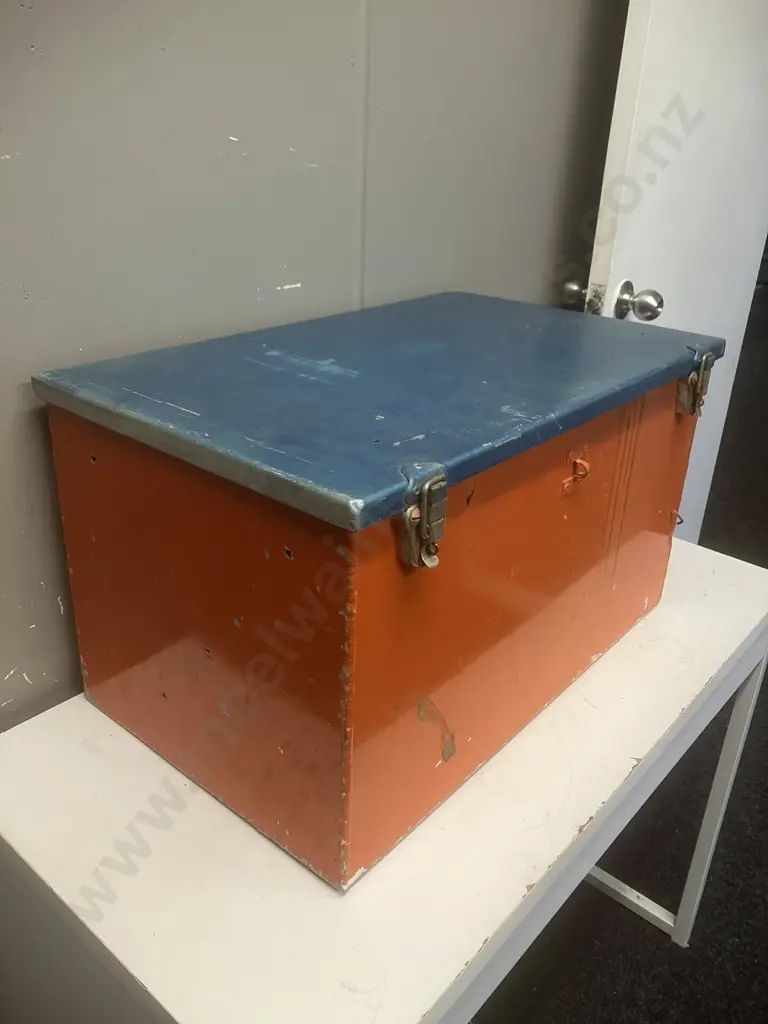 Steel Box With Hinged Lid. H37 W65.5 D40cm Image 1++