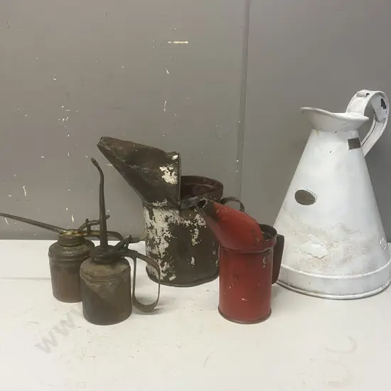 Motor Oil Pourers & Oil Cans