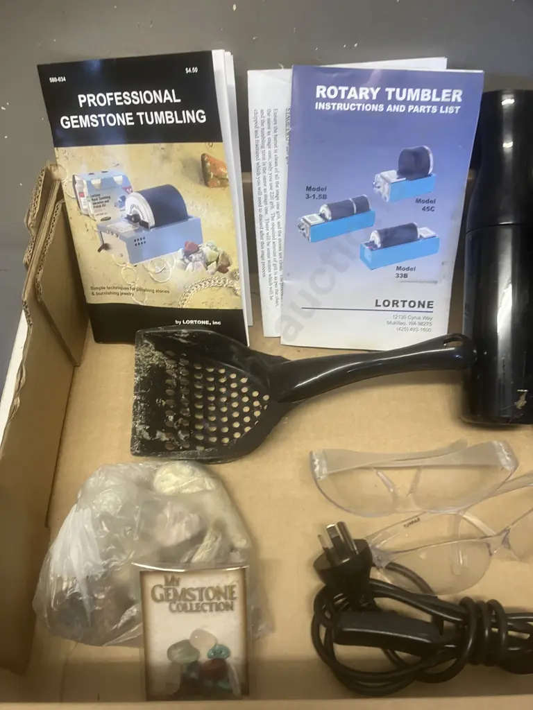 Rock Tumbler Kit - Lortone USA Model 45C Rotary Tumbler With Instructions, Assorted Grit, Polishing Powder Etc Image 1++