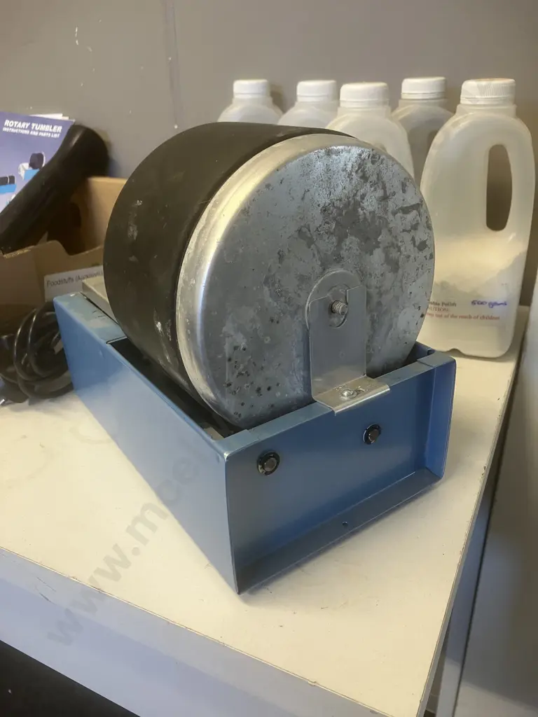 Rock Tumbler Kit - Lortone USA Model 45C Rotary Tumbler With Instructions, Assorted Grit, Polishing Powder Etc Image 1++