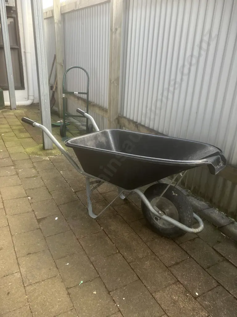 Wheelbarrow - Poly Tray with Pour Spout Image 1++