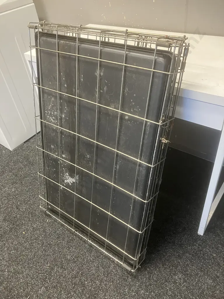 Large Savic Folding Dog Crate Image 1++