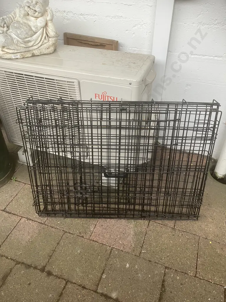 Folding Black Wire Carry Cage Image 1++