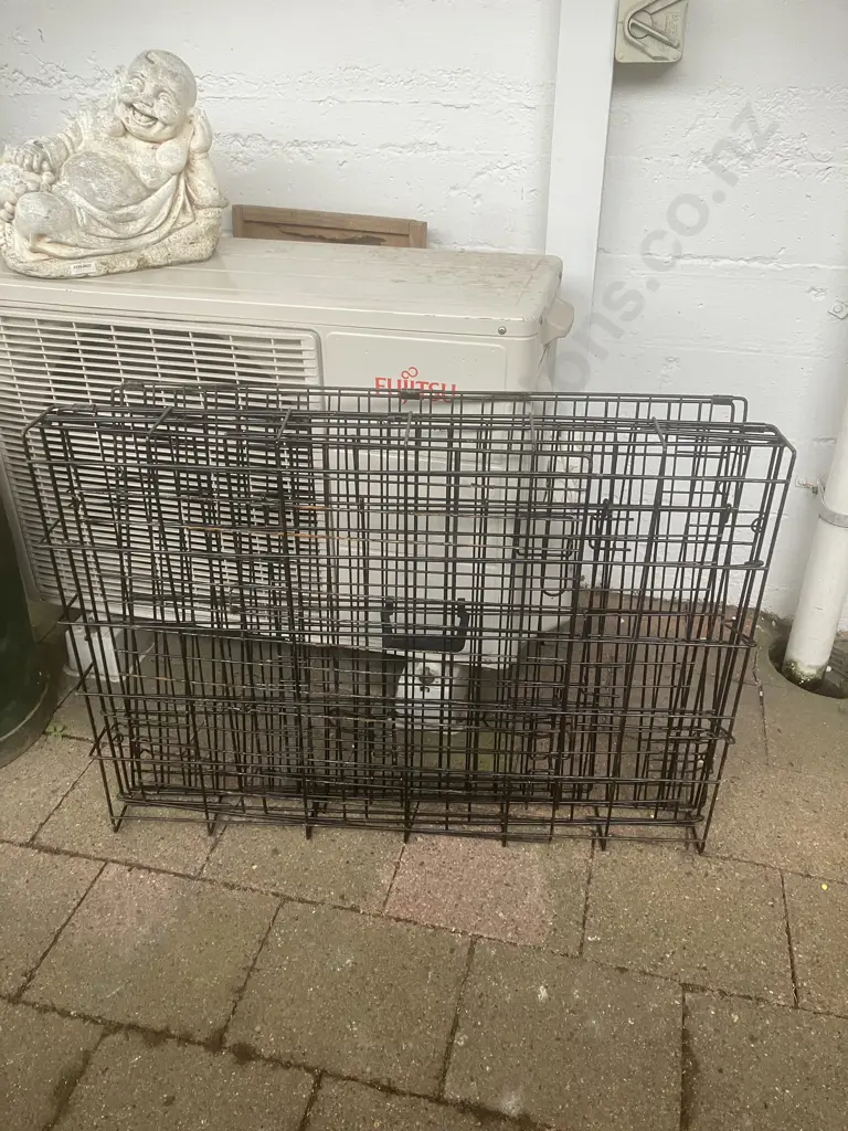 Folding Black Wire Carry Cage Image 1++