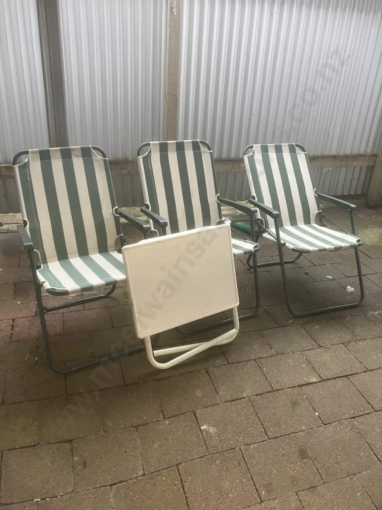 Set of 3 Folding Chairs & Table Image 1++