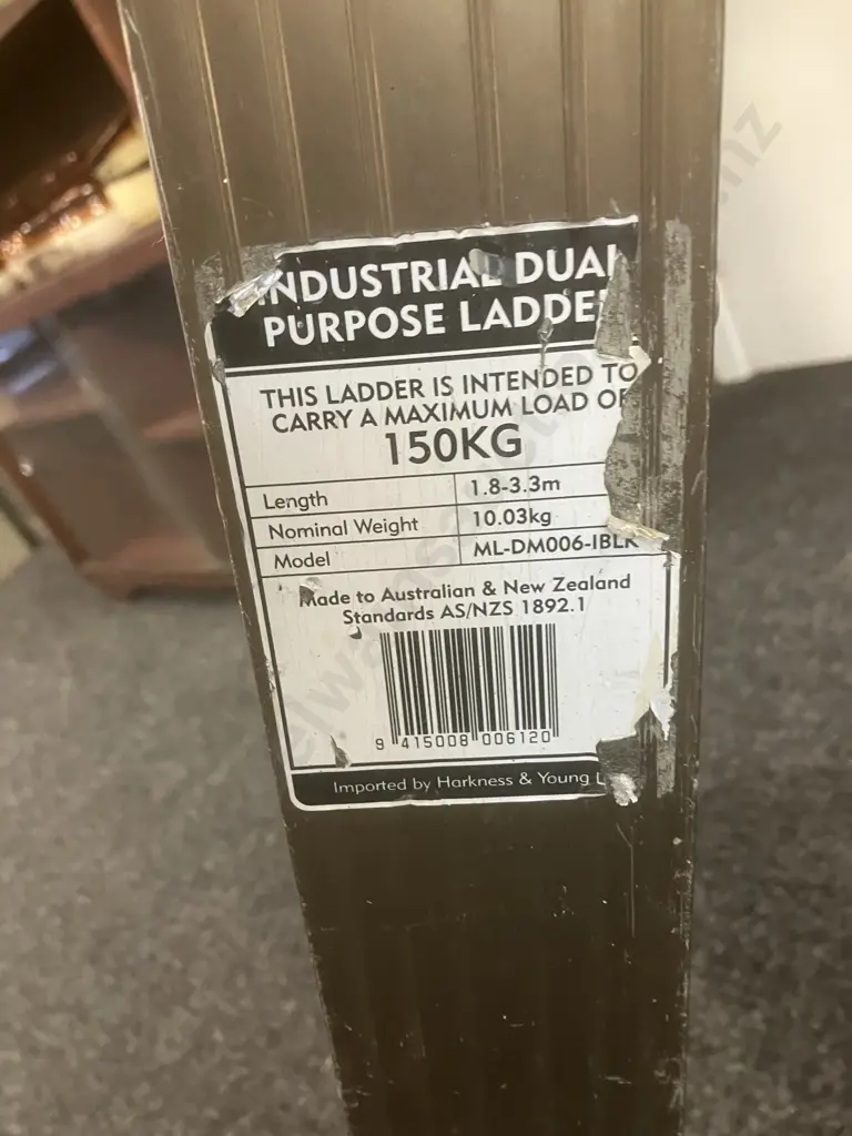 Gorilla Industrial Dual Purpose Ladder. 150Kg 1.8 - 3.3m Image 1++