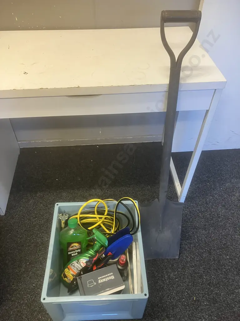 Garden Spade, Tin Snips, Extension lead, Car Cleaning Etc Image 1++