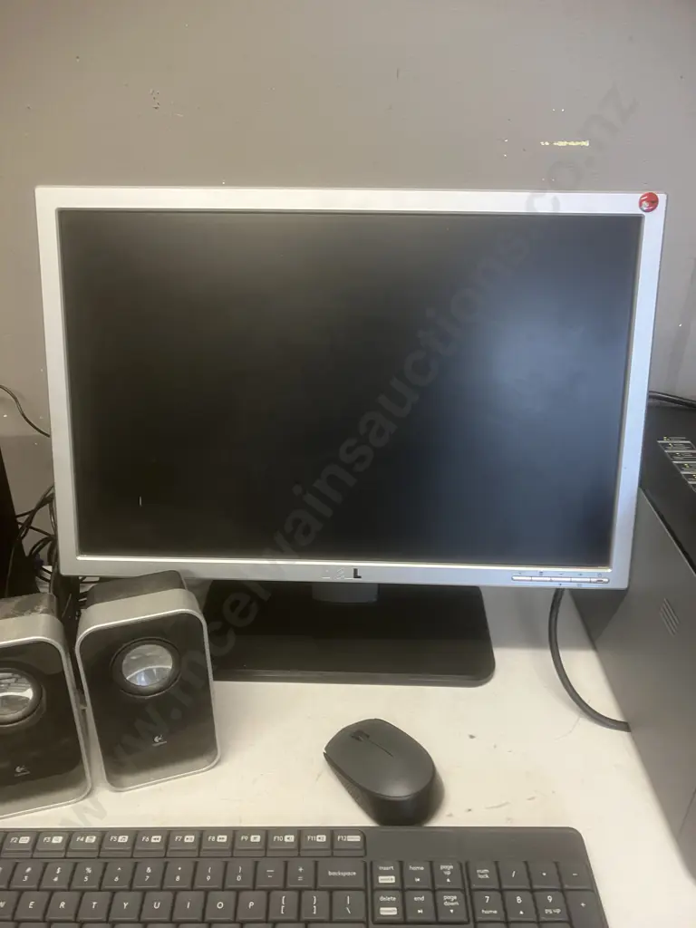 Del Monitor, Brother HL-L2300D Printer, Logitech Keyboard, Mouse & Speakers Image 1++