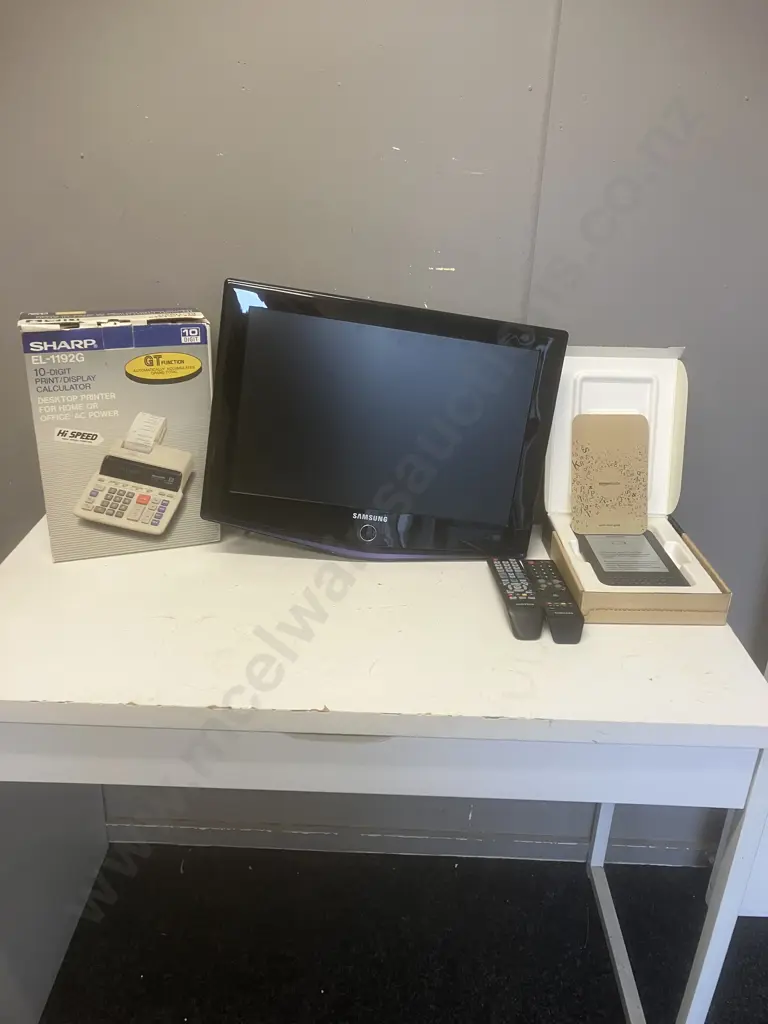 Samsung LA19R71B Monitor (No Stand), Kindle, Sharp LL-1192G Print / Display Calculator In Box Etc Image 1++