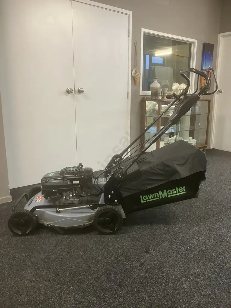 LawnMaster Mower Gladiator Pro 21" Commercial With 70L Catcher & Mulch Plug, Owners Manual. Self-Propelled Image 1++