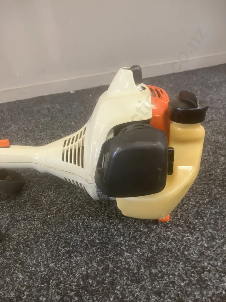 Stihl FS 55 RZ Petrol Line Trimmer With a Shoulder Strap Image 1++