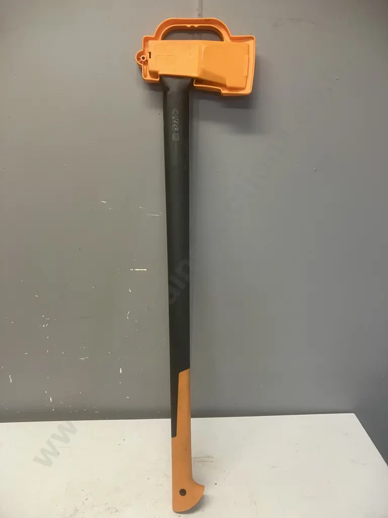 Fiskars Splitting Axe XXL X27 960mm With Plastic Transport Guard Image 1++