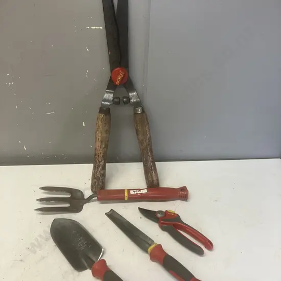 WOLF-Garten Garden Tools - Trowel, Shears, RR4000 Secateurs, Weeding / Planting Knife & Fork