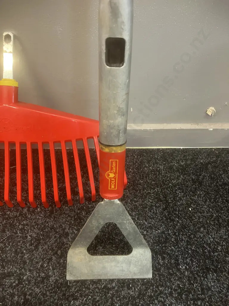 WOLF-Garten Garden Hoe With Wooden Handle & 42cm Rake Head Image 1++