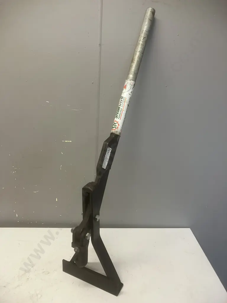 Strainrite Fencing Systems Steel Post Lifter Image 1++