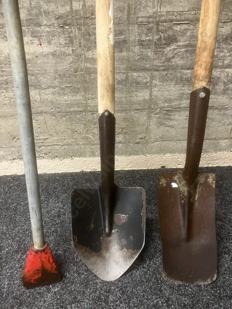 Fencing Spade & Fencing Shovel, Wood Long Handles With Steel Post Hole Rammer Image 1++