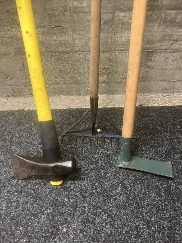 Splitting Axe, Rake, Garden Grubber Image 1++