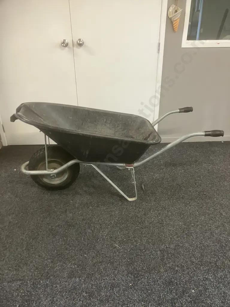 New Zealand Wheelbarrow's Handipour Wheelbarrow Image 1++