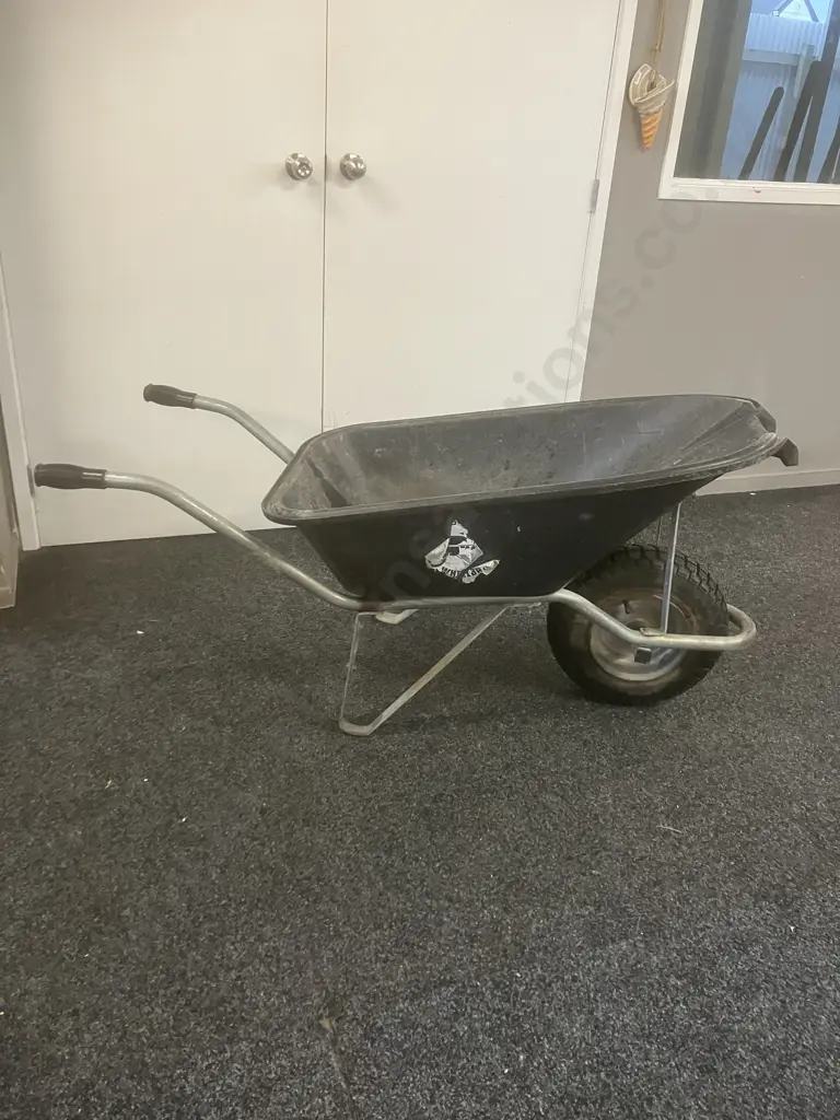 New Zealand Wheelbarrow's Handipour Wheelbarrow Image 1++