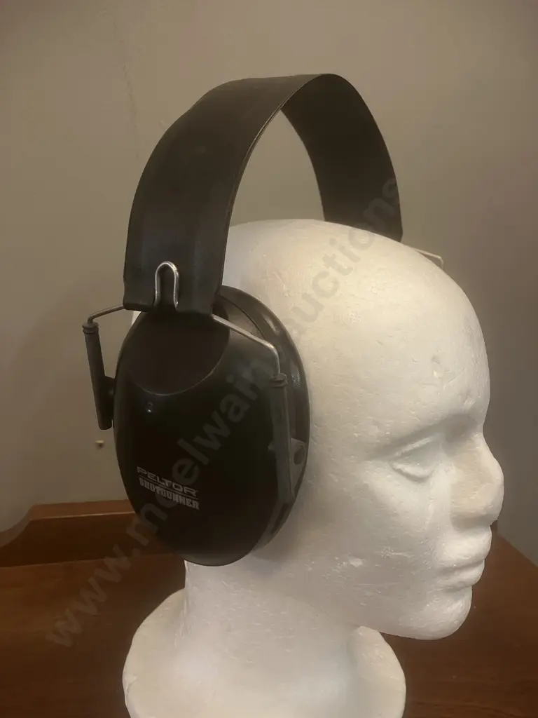 Peltor Shotgunner II Hearing Protection - Low Profile Image 1++