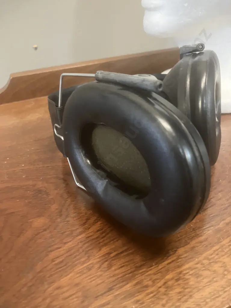 Peltor Shotgunner II Hearing Protection - Low Profile Image 1++