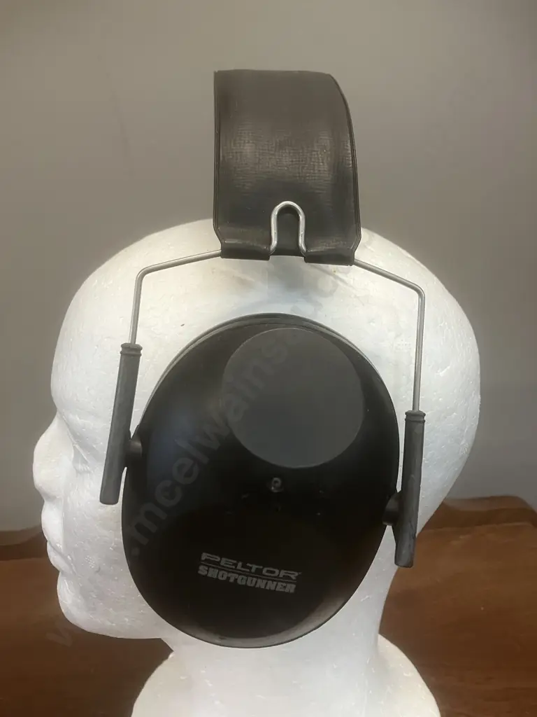 Peltor Shotgunner II Hearing Protection - Low Profile Image 1++