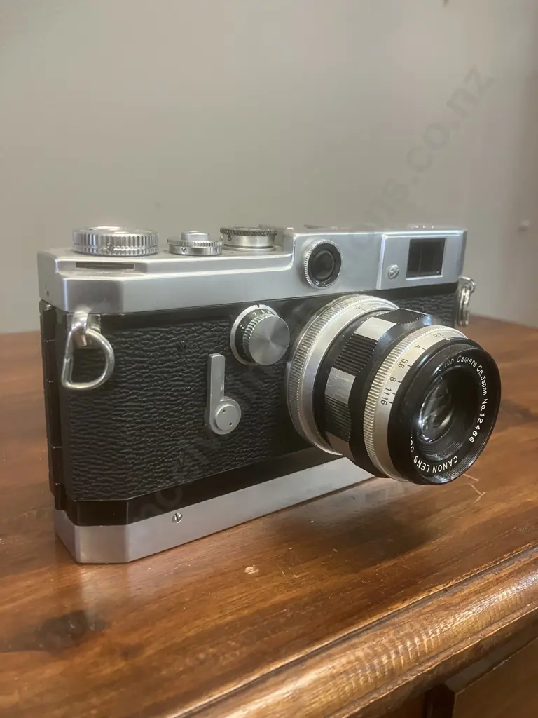 Canon VT de luxe 35mm Rangefinder Camera #562831 With 50mm f2.8 Lens #12466 LTM - Japan 1957 Image 1++