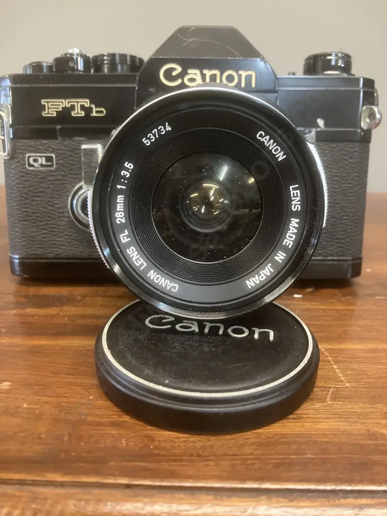 Canon FTb 35mm SLR Film Camera #693935 Canon FL 28mm f/3.5 Lens #53734  Japan 1971 Image 1++