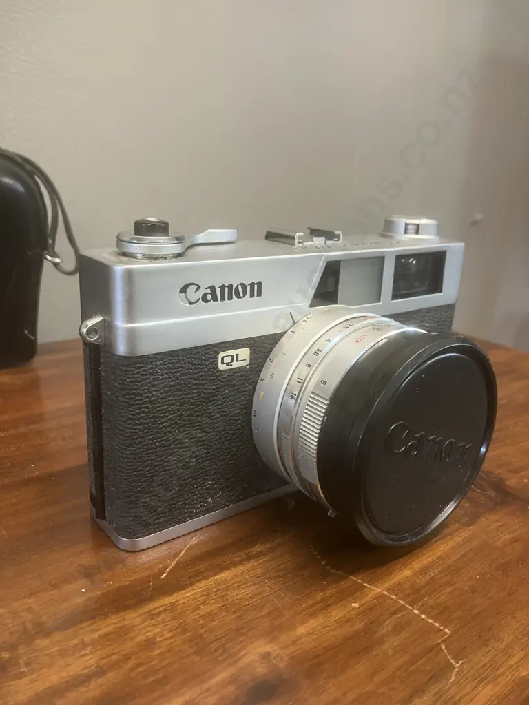 Canon Canonet QL25 35mm Rangefinder Camera #128782 With 45mm f2.5 Canon SE Lens & Leather Case - Japan 1965 Image 1++