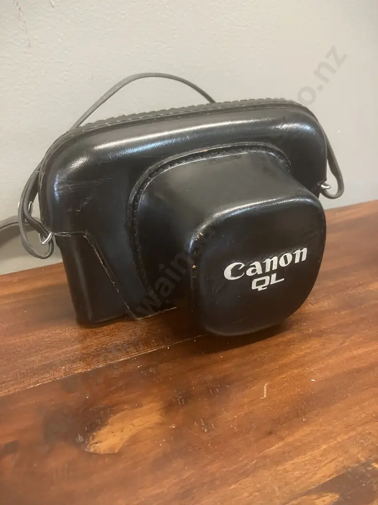 Canon Canonet QL25 35mm Rangefinder Camera #128782 With 45mm f2.5 Canon SE Lens & Leather Case - Japan 1965 Image 1++