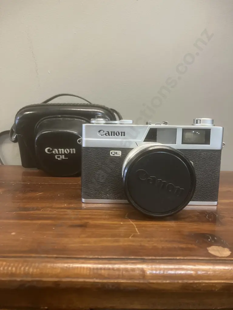 Canon Canonet QL25 35mm Rangefinder Camera #128782 With 45mm f2.5 Canon SE Lens & Leather Case - Japan 1965 Image 1++