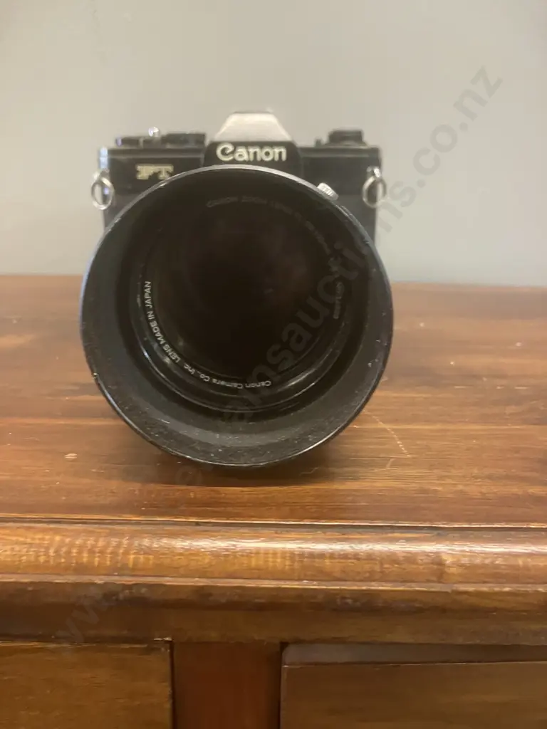 Canon FT QL 35mm SLR Film Camera #636583 Canon Zoom FL 55-135mm f/3.5 Lens #14829 (Later Version), Japan 1966 - 1972 Image 1++