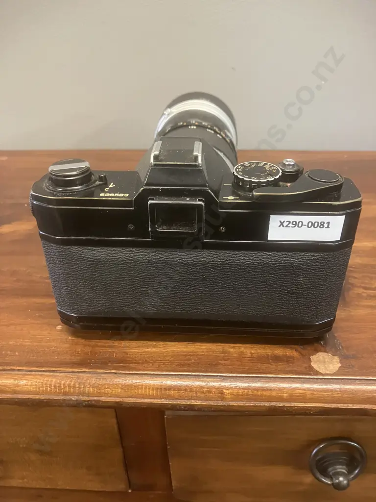 Canon FT QL 35mm SLR Film Camera #636583 Canon Zoom FL 55-135mm f/3.5 Lens #14829 (Later Version), Japan 1966 - 1972 Image 1++