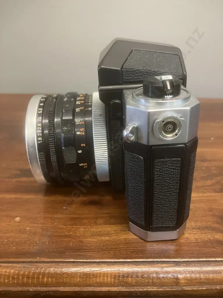 Canon Canonflex 35mm SLR Film Camera #21153 With a Canon Super-Canomatic 50mm f/1.8 Lens #138871 - Japan 1959 Image 1++