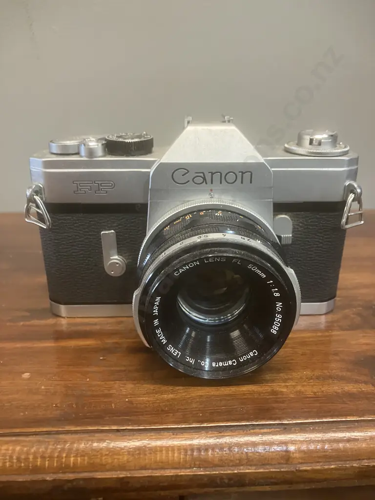 Canon FP 35mm SLR Film Camera #124287 With a Canon FL 50mm f/1.8 Lens & Canon FP Meter In Case - Japan 1964 Image 1++