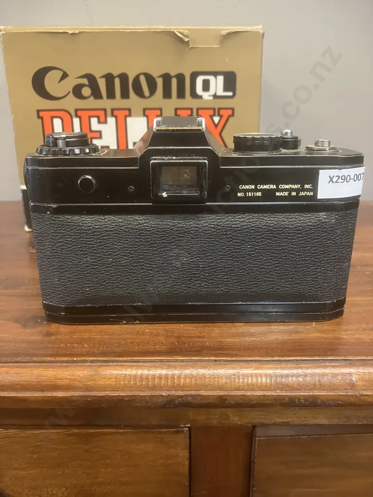 Canon Pellix QL 35mm SLR Film Camera Body (As Found Condition) #151165, Leather Pellix Case, Original Box, Japan 1966 Image 1++
