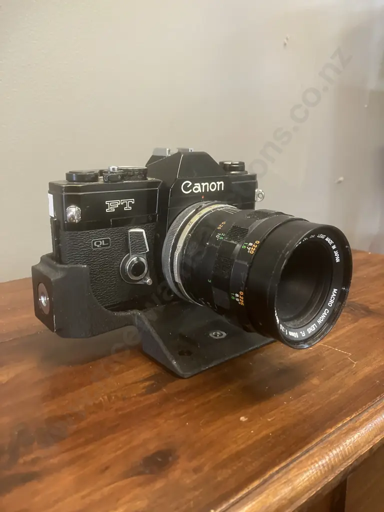 Canon FT QL 35mm SLR Film Camera Black #313255 Macro Canon Lens FL 50mm f/3.5 #12345 (Early Version), Japan 1966 - 1972 Image 1++