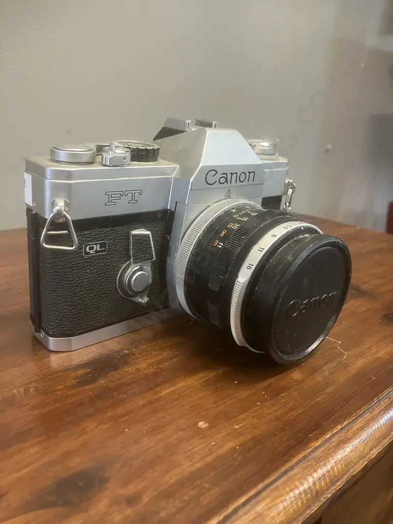 Canon FT QL 35mm SLR Film Camera #320892 With a Canon FL 50mm f/1.8 Lens #566338 (Early Version), Japan 1966 - 1972 Image 1++