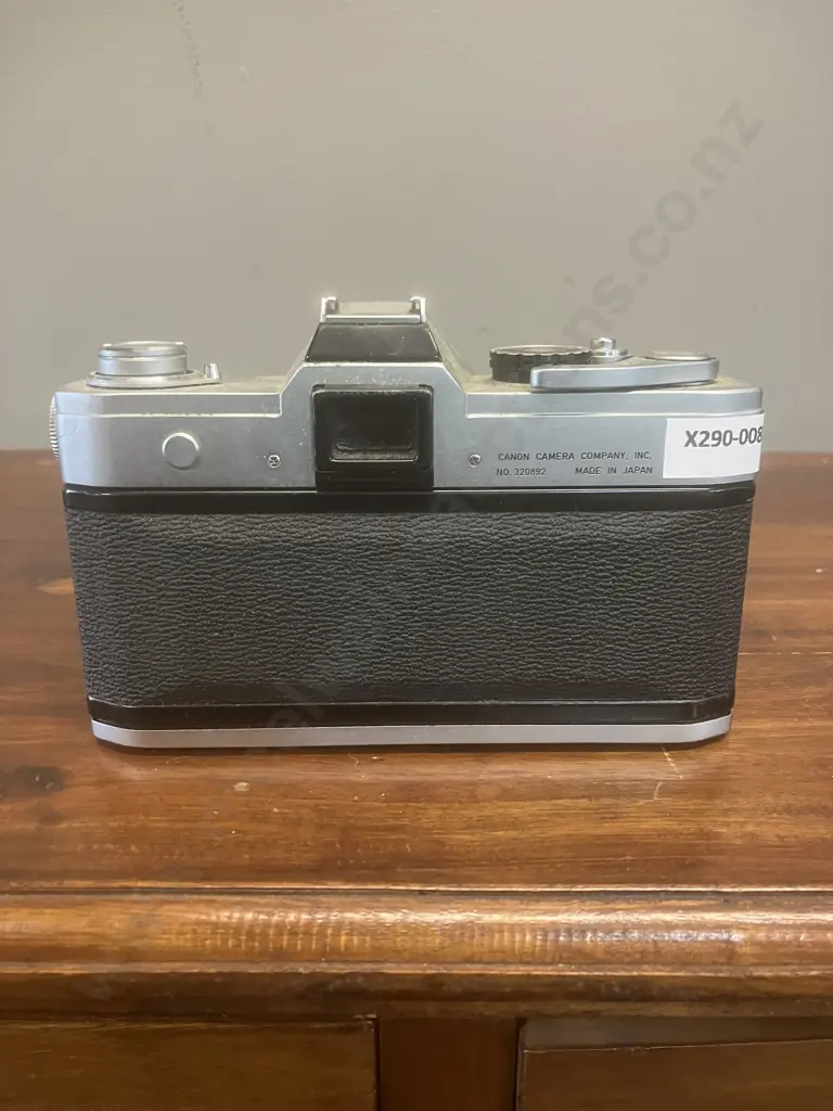 Canon FT QL 35mm SLR Film Camera #320892 With a Canon FL 50mm f/1.8 Lens #566338 (Early Version), Japan 1966 - 1972 Image 1++