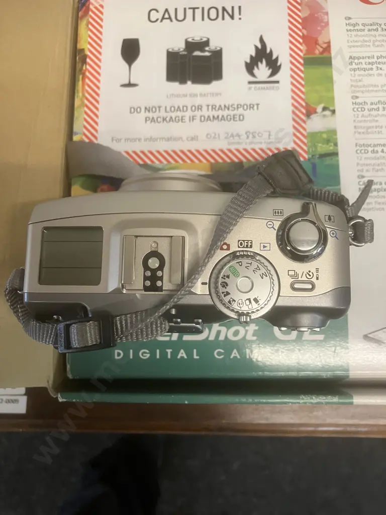 Canon PowerShot G2 4.0MP Digital Camera With Original Box, Manual, Charger, Original Strap & Wireless Remote. 2001 Japan Image 1++