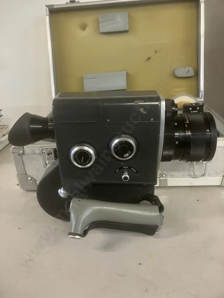 Rare Canon Scoopic-16 16mm Vintage Cine Camera c1965 Japan With Fitted Hard Case Image 1++