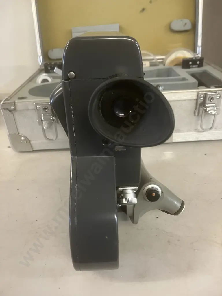 Rare Canon Scoopic-16 16mm Vintage Cine Camera c1965 Japan With Fitted Hard Case Image 1++