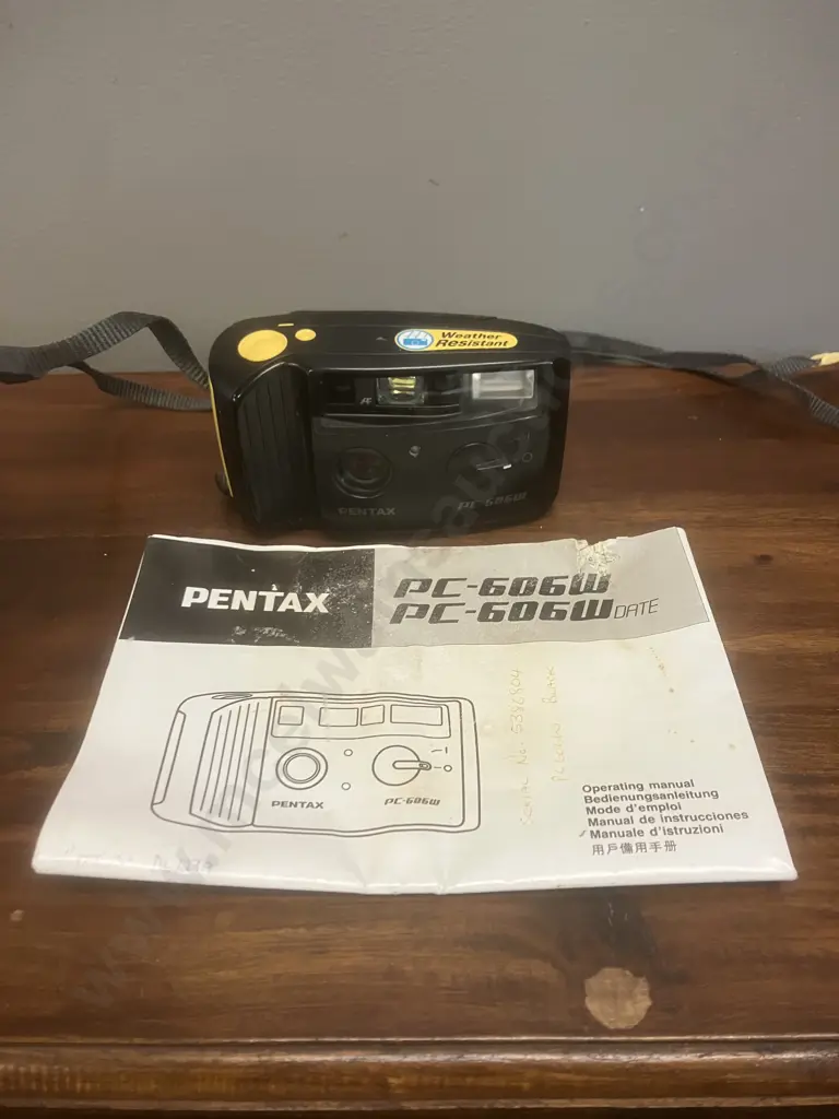 Pentax PC-606W 35mm Point & Shoot Film Camera With Operating Manual, Built-in Flash, Black Image 1++