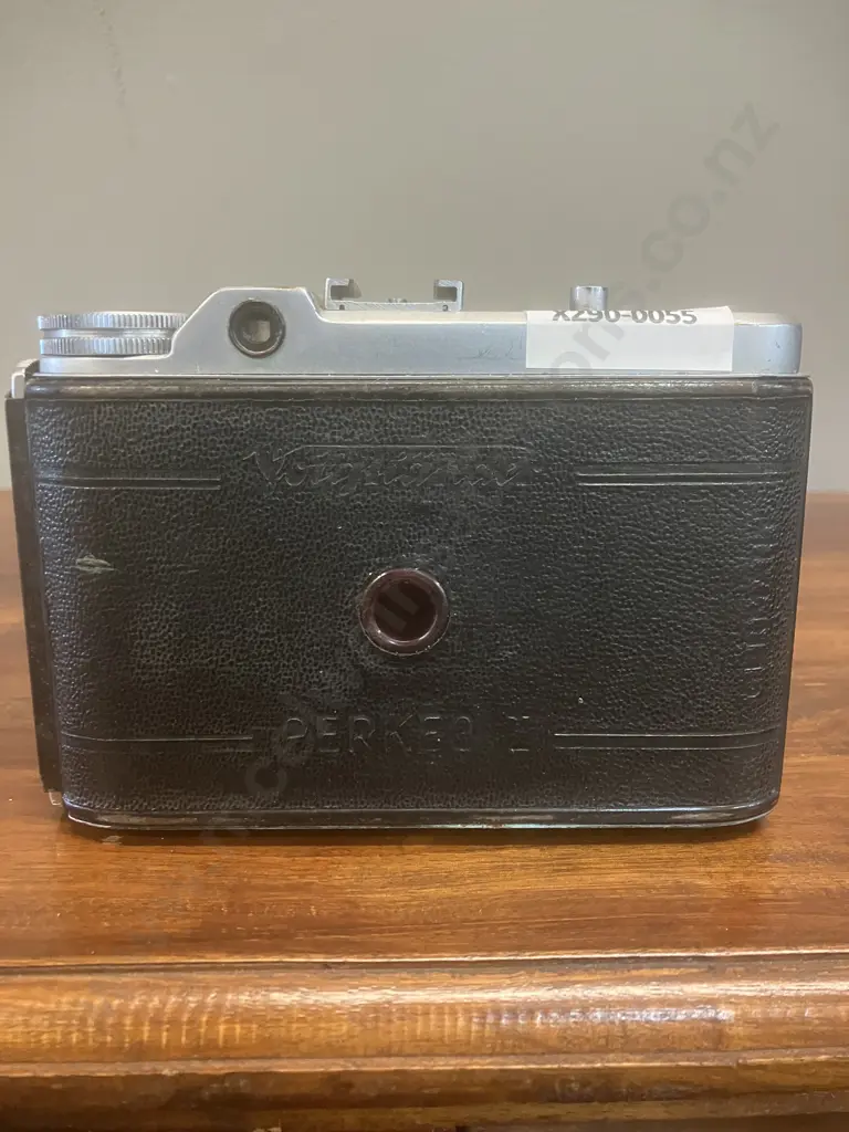 1950's Voigtlander Perkio I 6x6 Folding Camera With Vaskar 75mm f/4.5 Lens Made In Germany Image 1++