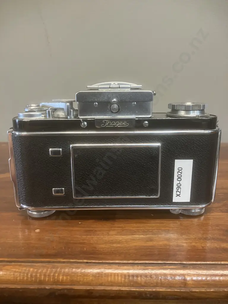 Exakta Varex IIa 35mm Film SLR Camera - Ihagee Kamerawerk Steenbergen & Co, Dresden 1958-60 Image 1++