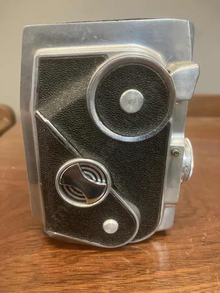 Rare Italian Bencini Comet III  Vertical-Format 127 Film Viewfinder Camera C1953 Image 1++