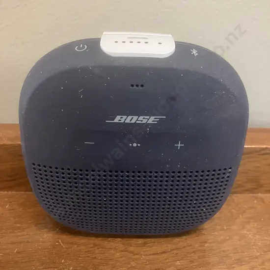 Bose SoundLink Micro Portable Bluetooth Speaker (1st Gen) Model 423161- Blue